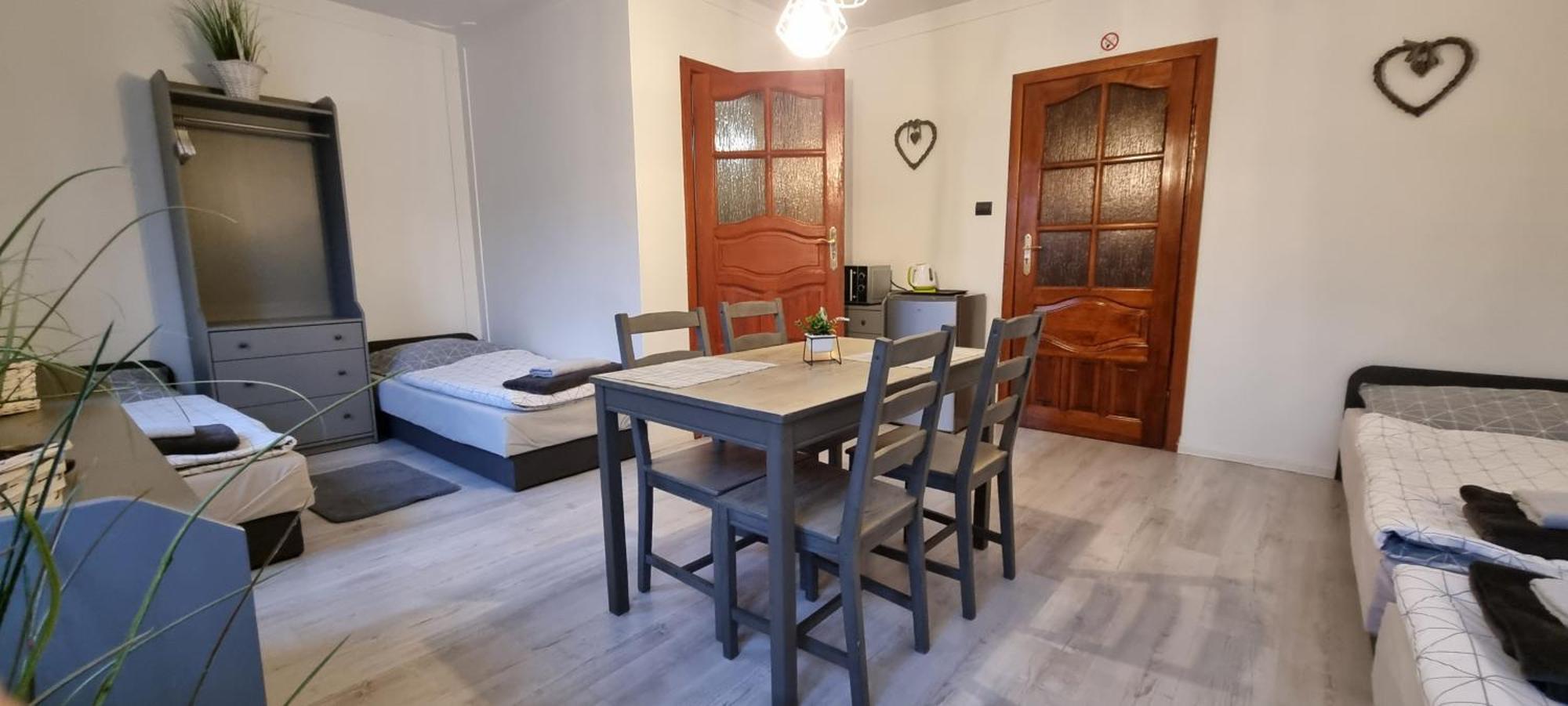 Noclegi Na Lacznej Świebodzice Εξωτερικό φωτογραφία