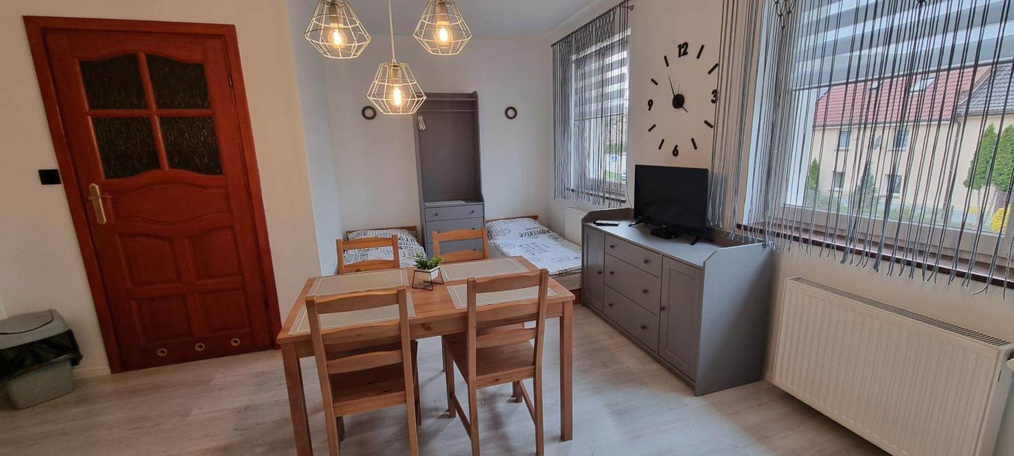 Noclegi Na Lacznej Świebodzice Εξωτερικό φωτογραφία